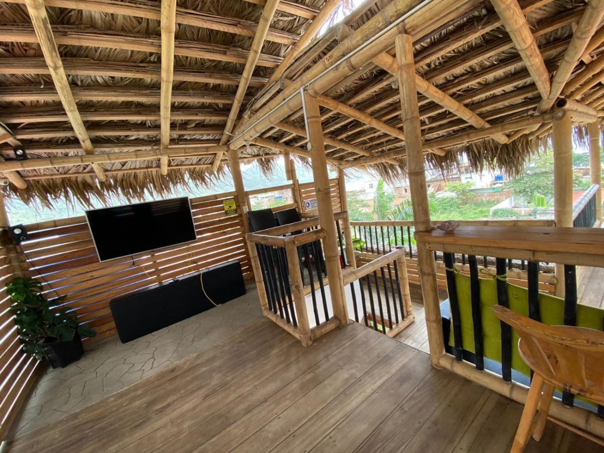 Haus Quentin Hotel Puerto Lopez Exterior photo