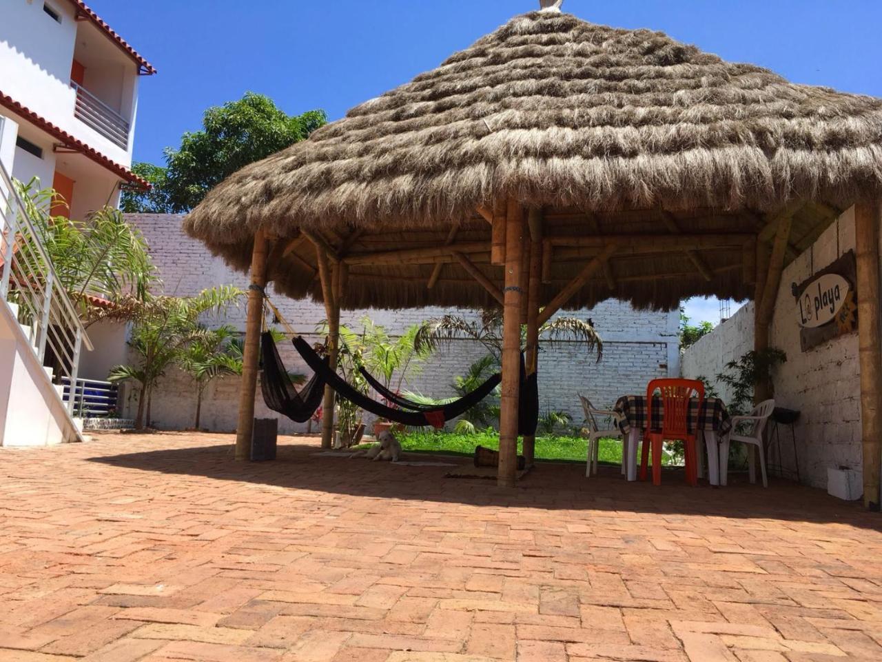 Haus Quentin Hotel Puerto Lopez Exterior photo