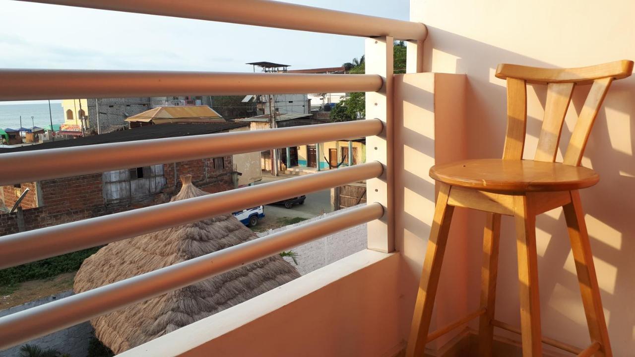 Haus Quentin Hotel Puerto Lopez Exterior photo